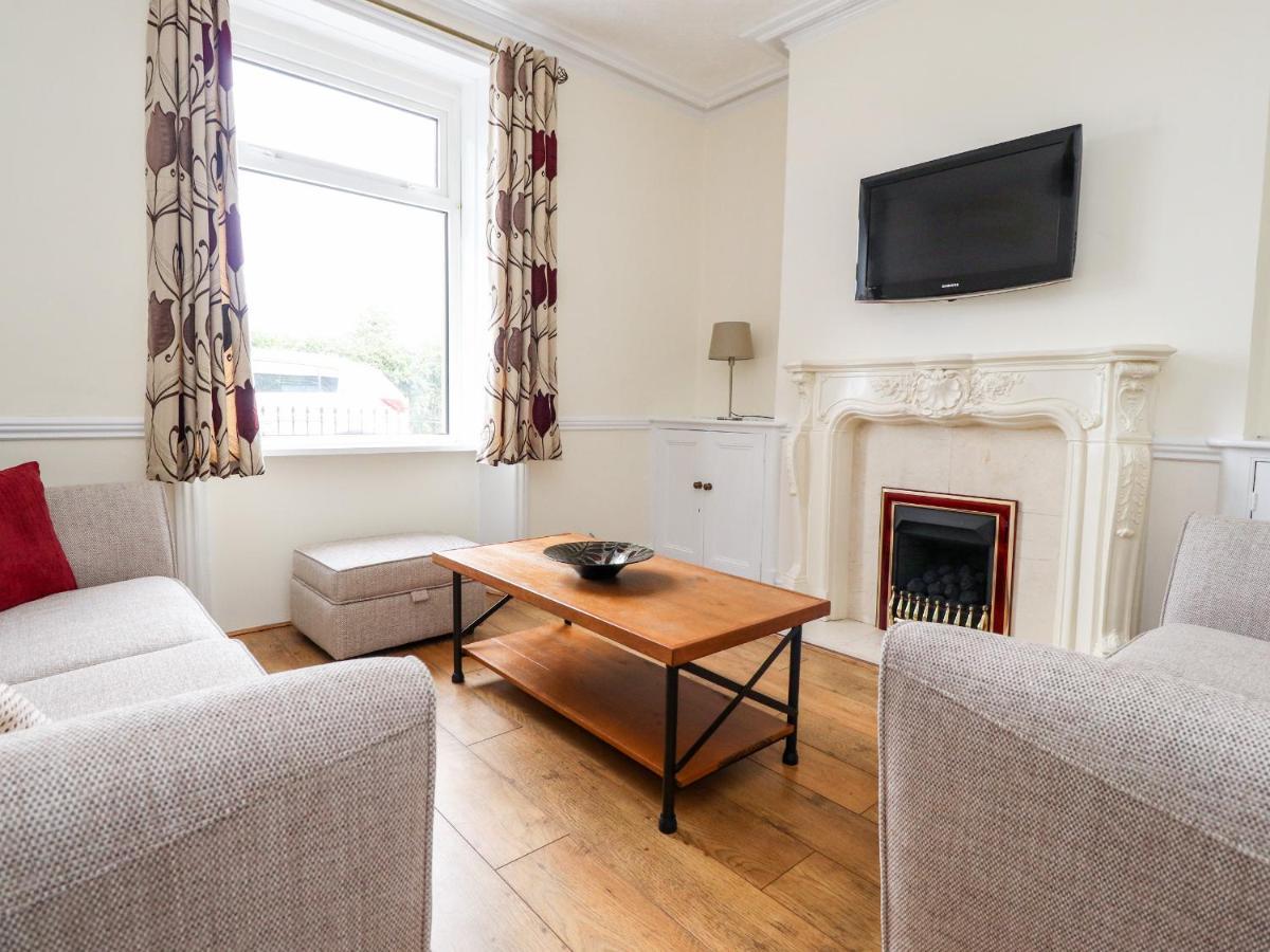 Kingfisher Cottage, 11 Airebank Terrace Скиптън Екстериор снимка