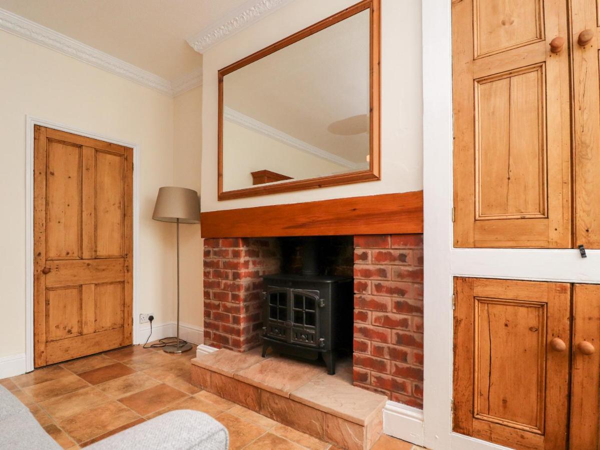 Kingfisher Cottage, 11 Airebank Terrace Скиптън Екстериор снимка